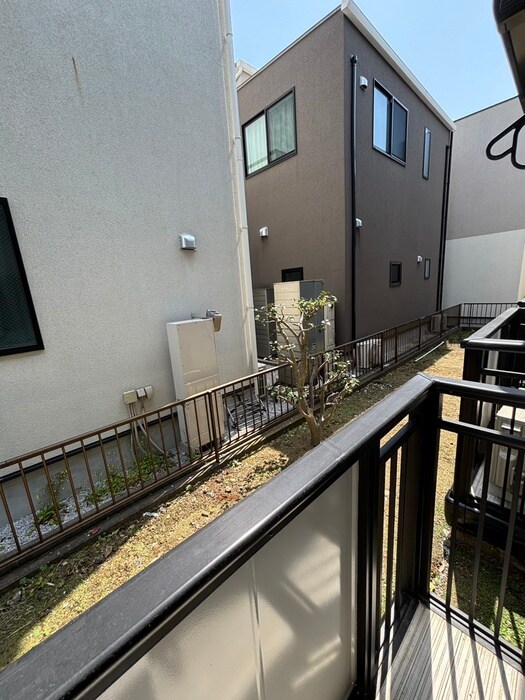 物件内観写真13　(室内からの展望)