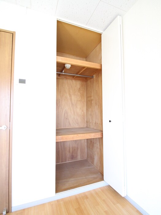 物件内観写真15　(収納)