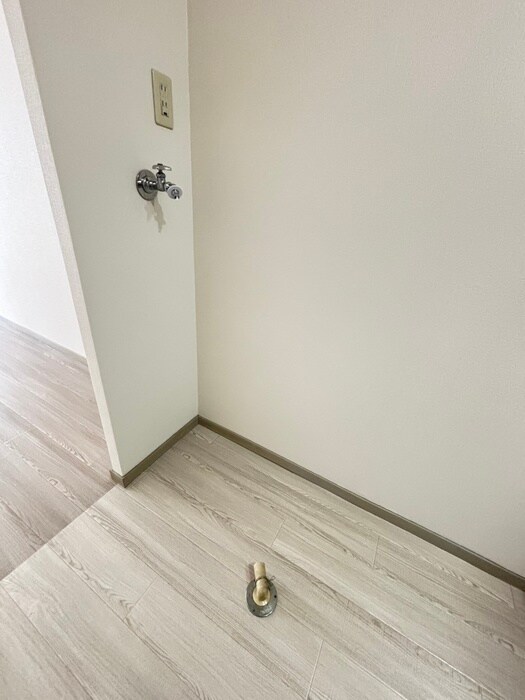 物件内観写真16　(洗濯機置場)