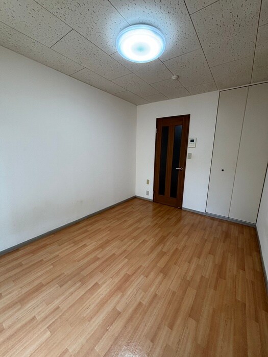 物件内観写真19　(居室)