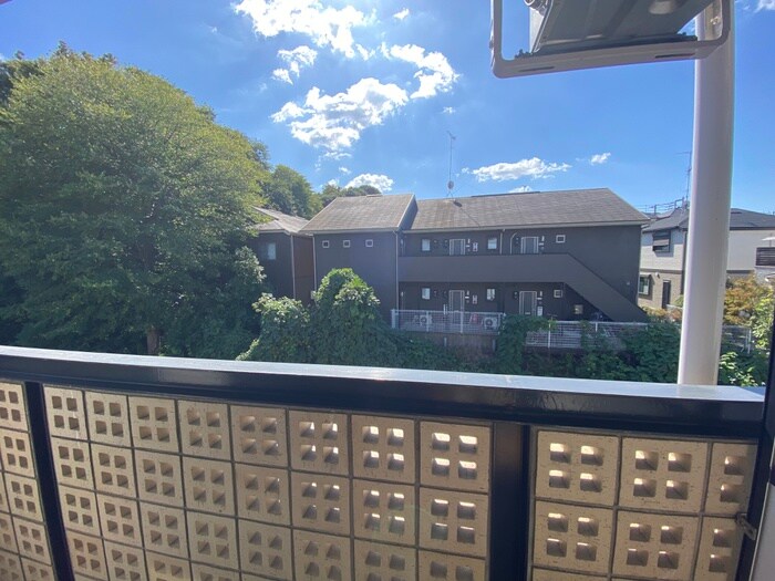 物件内観写真15　(室内からの展望)