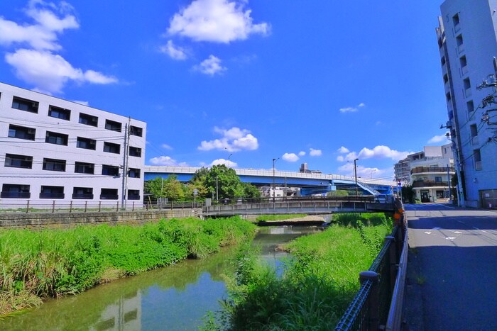 物件外観写真5　(周辺環境)