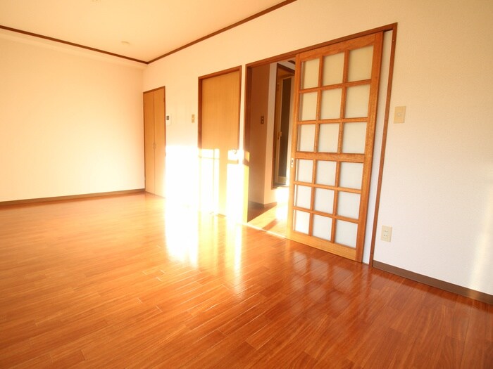 物件内観写真8　(居室)