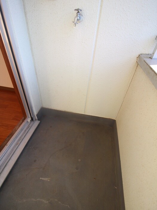 物件内観写真20　(洗濯機置場)