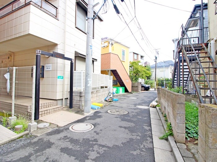 物件外観写真6　(周辺環境)