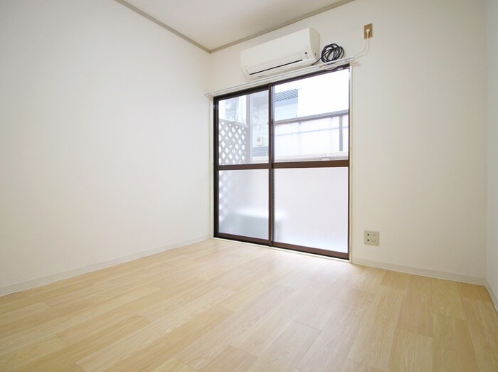 物件内観写真10　(居室)