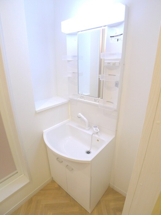 物件内観写真11　(洗面)