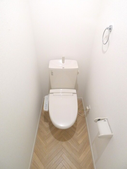 物件内観写真13　(トイレ)