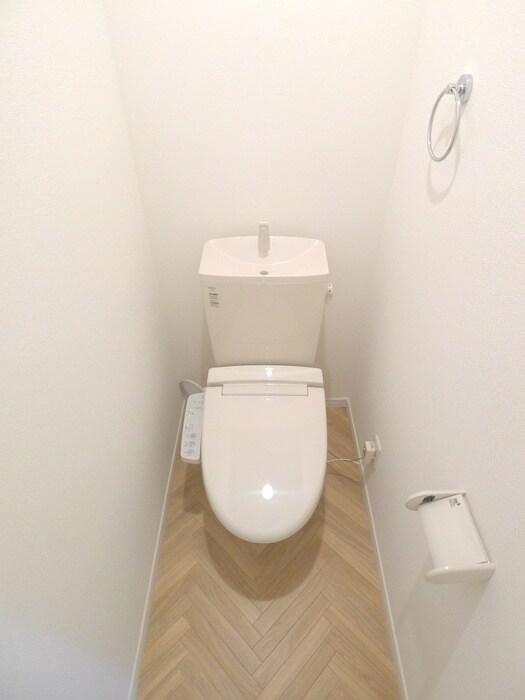 物件内観写真14　(トイレ)