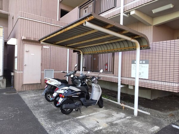 バイク置き場