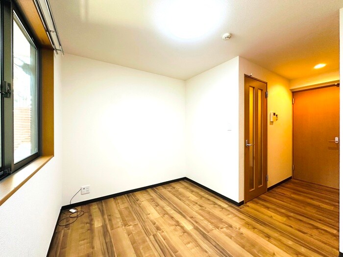 物件内観写真10　(居室)