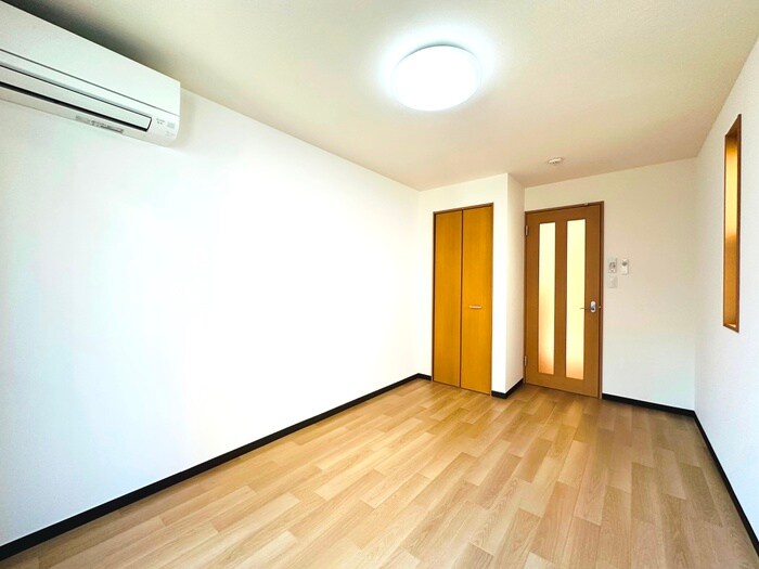 物件内観写真10　(居室)