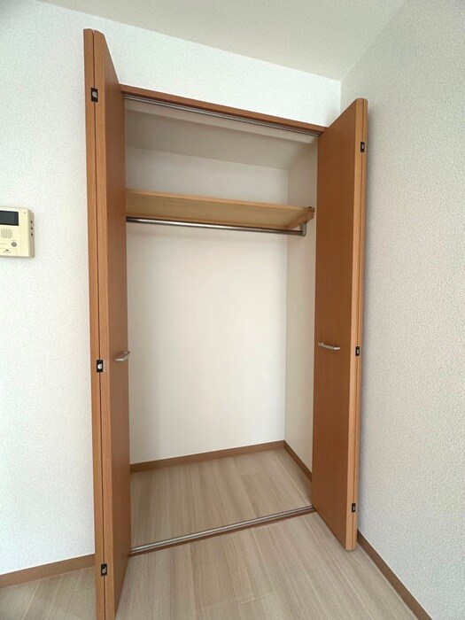 物件内観写真13　(収納)