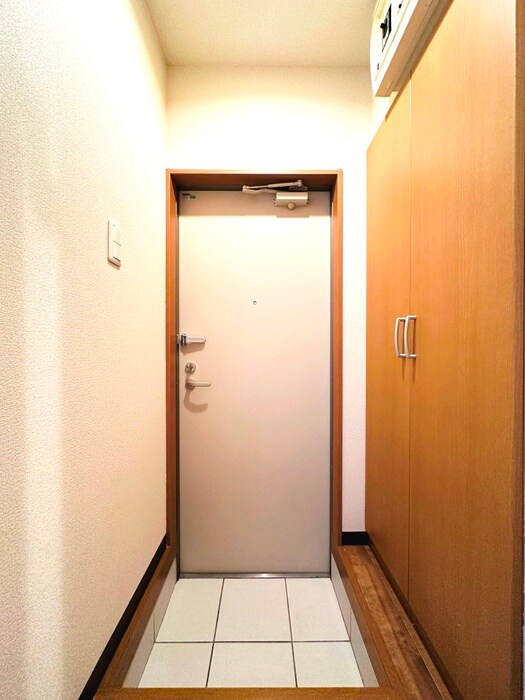 物件内観写真19　(玄関)