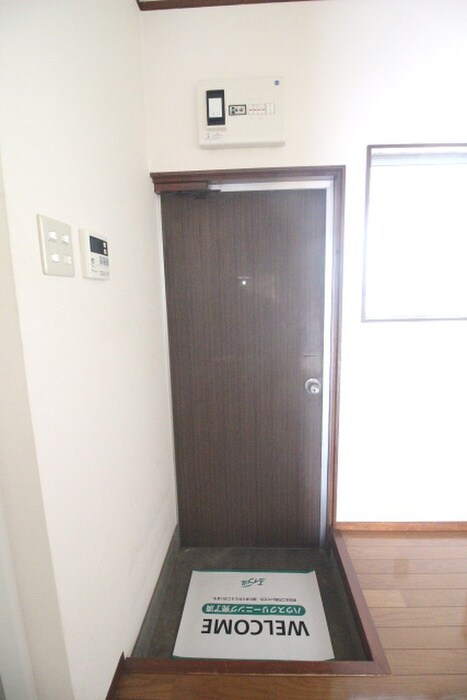 物件内観写真15　(玄関)