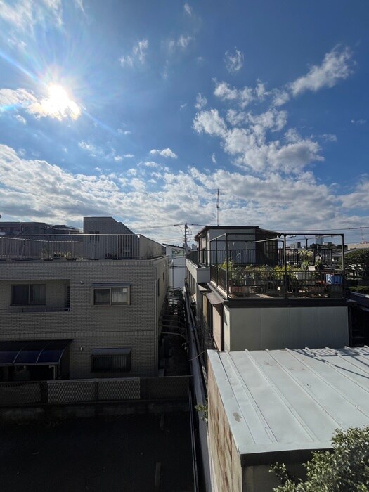 物件内観写真21　(室内からの展望)