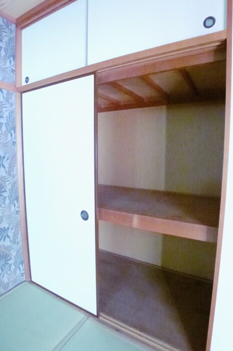 物件内観写真11　(収納)