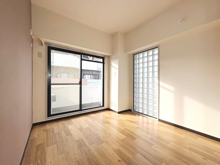 物件内観写真9　(居室)