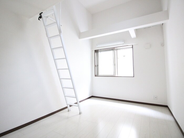 物件内観写真10　(居室)