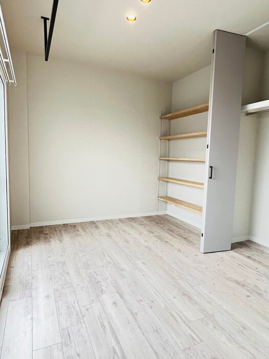 物件内観写真10　(居室)