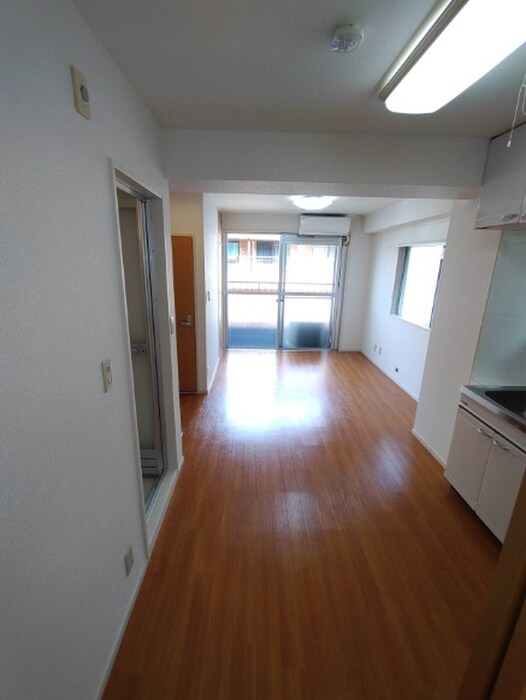 物件内観写真8　(居室)