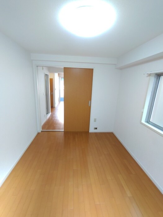 物件内観写真11　(居室)