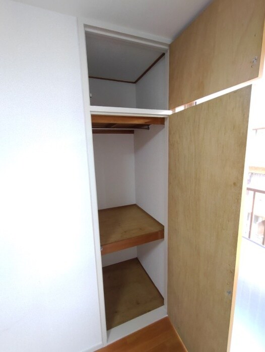 物件内観写真18　(収納)