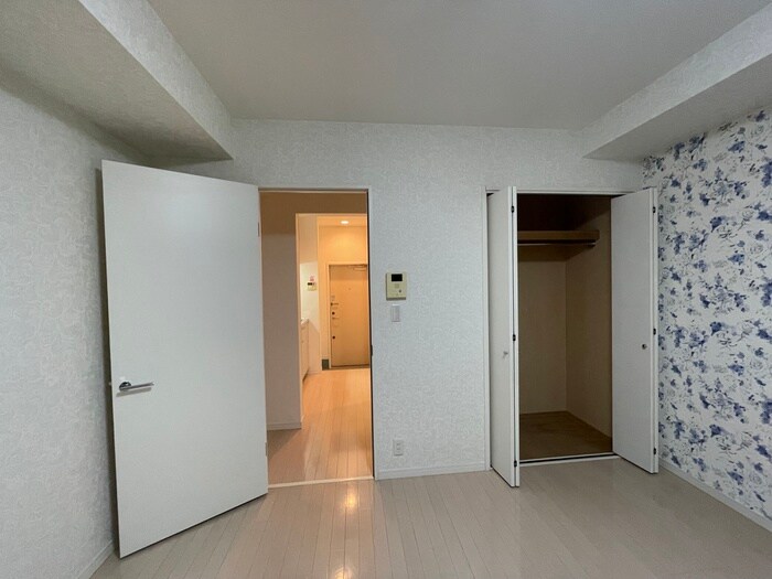 物件内観写真20　(室内からの展望)