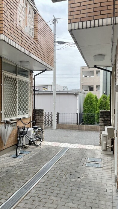 物件内観写真22　(室内からの展望)