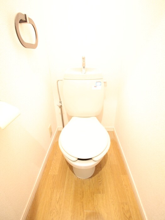 物件内観写真12　(トイレ)