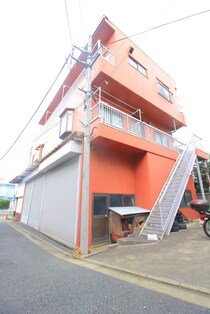 ハイネス服部の外観写真