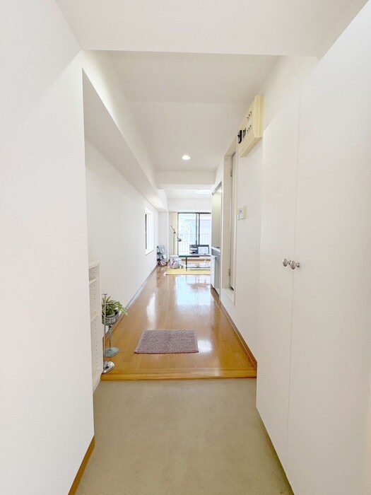 物件内観写真19　(廊下)
