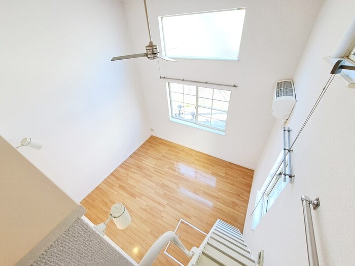 物件内観写真8　(居室)