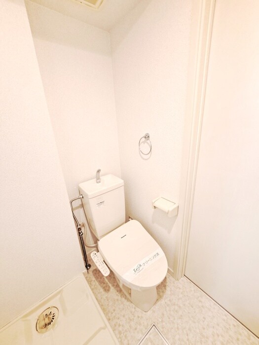 物件内観写真13　(トイレ)