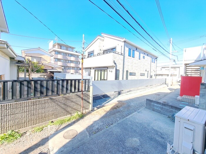 物件内観写真22　(室内からの展望)