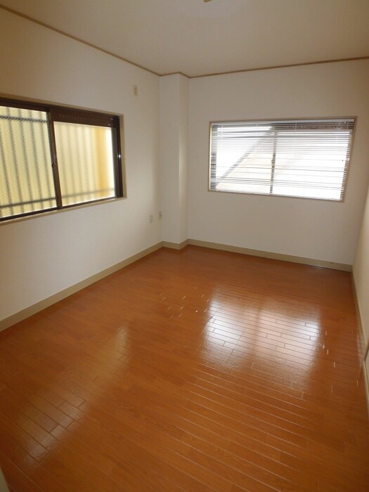 物件内観写真5　(居室)