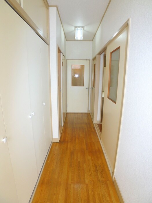 物件内観写真9　(玄関)