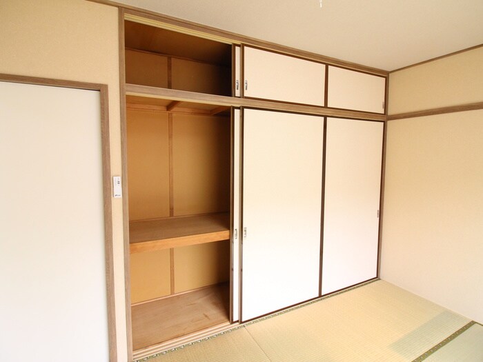 物件内観写真13　(収納)