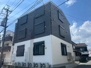 メゾンココン久地外観写真