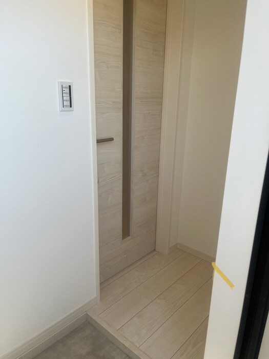 物件内観写真20　(玄関)