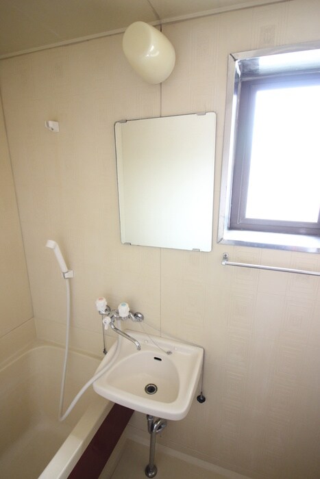 物件内観写真11　(洗面)