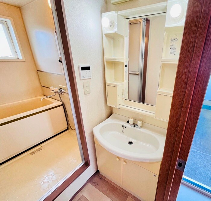 物件内観写真12　(洗面)