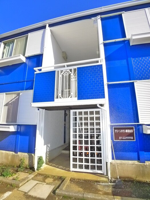 物件外観写真6　(エントランス部分)