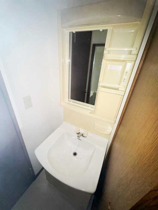 物件内観写真13　(洗面)