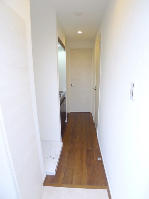 物件内観写真12　(玄関)