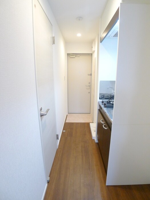 物件内観写真16　(廊下)