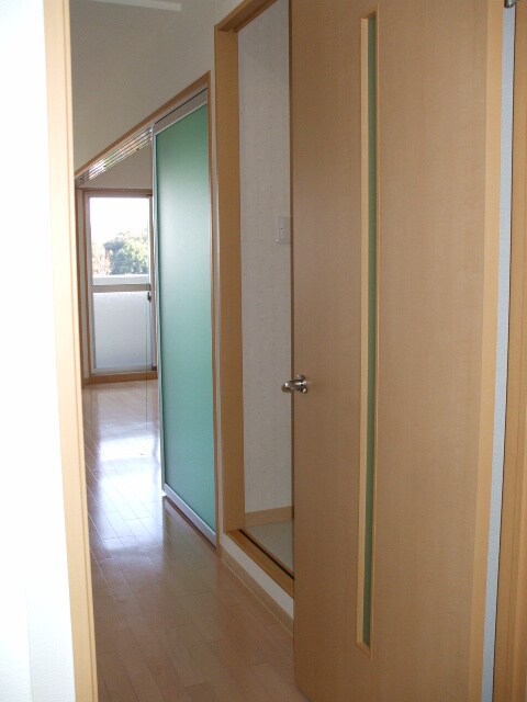 物件内観写真7　(廊下)