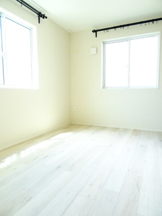 物件内観写真5　(居室)