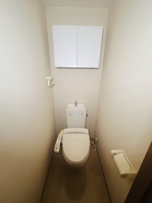 物件内観写真14　(トイレ)