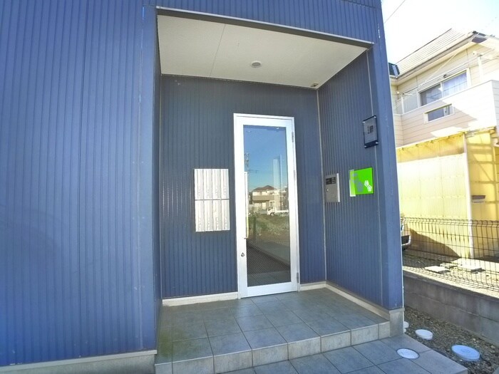 物件外観写真4　(エントランス部分)